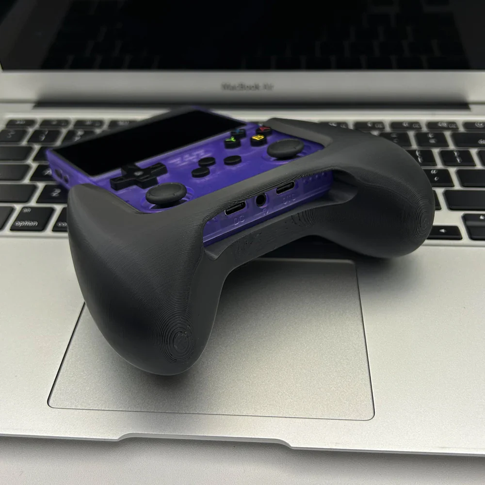 R36S Handle Grip 3D Printed - Image 4