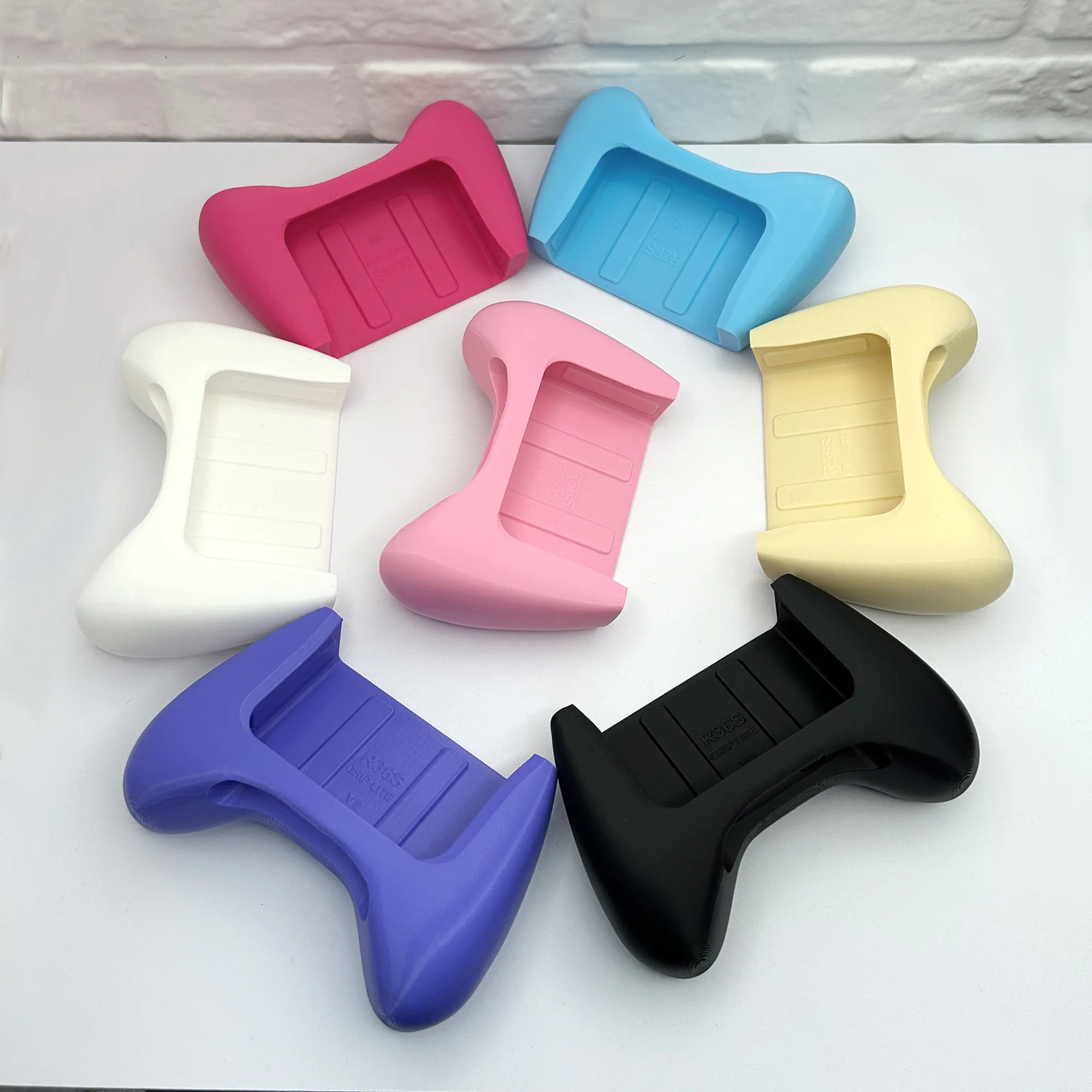 R36S Handle Grip 3D Printed - Image 6